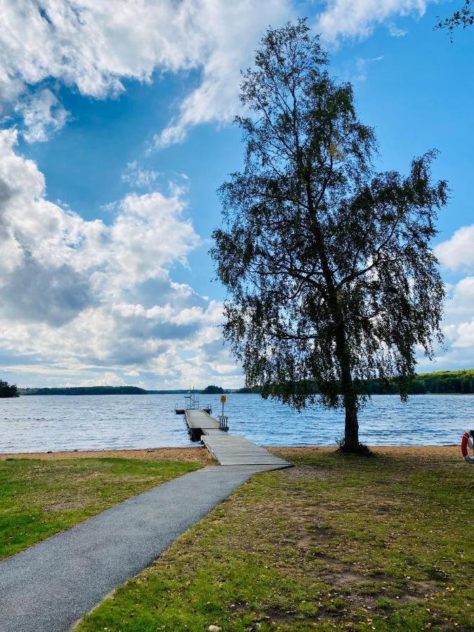 Cozy Cottage Near Lake Hässleholm Exteriör bild